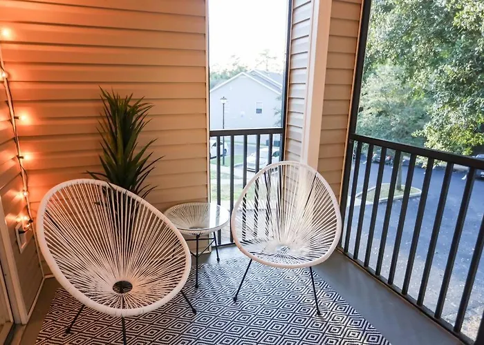Lux 2bd 2ba Minutes From The Water